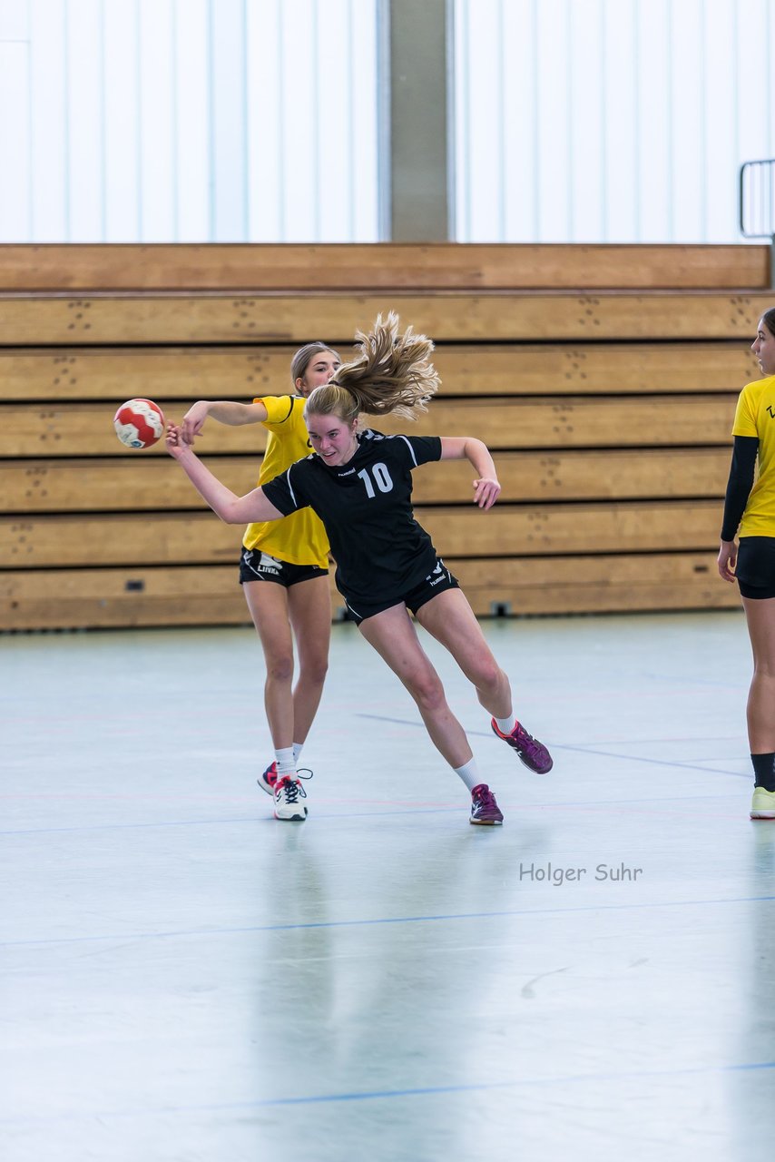 Bild 138 - B-Juniorinnen Bramstedter TS - TSV Altenholz : Ergebnis: 17:16